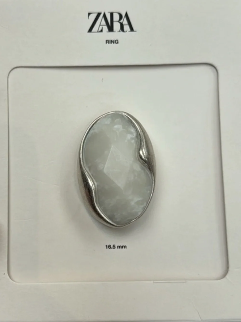 Zara NWOT white maxi stone ring silver
